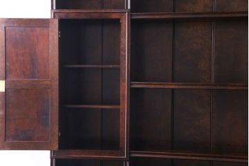 中古　松本民芸家具　凝った意匠が目を引くA型皿棚(キッチンボード、飾り棚)(定価約116万円)