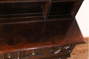 中古　松本民芸家具　凝った意匠が目を引くA型皿棚(キッチンボード、飾り棚)(定価約116万円)