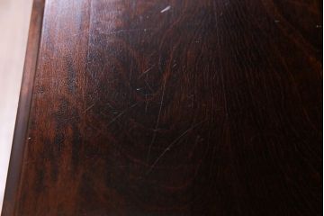 中古　松本民芸家具　凝った意匠が目を引くA型皿棚(キッチンボード、飾り棚)(定価約116万円)