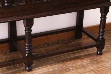 中古　松本民芸家具　凝った意匠が目を引くA型皿棚(キッチンボード、飾り棚)(定価約116万円)