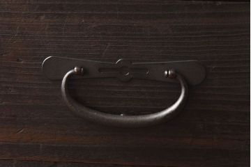 アンティーク家具　和製アンティーク　天板リメイク　総桐材　味わい深い風合いのタンスローボード(リビングボード、引き出し)