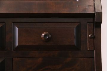 中古　北海道民芸家具　落ち着いた佇まいがお洒落なライティングビューロー(机、収納棚)(定価約50万円)