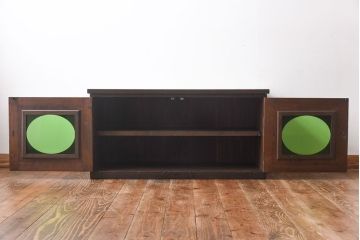 アンティーク家具　和製アンティーク　丸窓　当時物色ガラスがおしゃれな箪笥ローボード(リビングボード、収納棚、戸棚)
