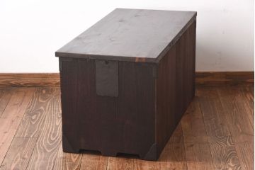 アンティーク家具　和製アンティーク　丸窓　当時物色ガラスがおしゃれな箪笥ローボード(リビングボード、収納棚、戸棚)