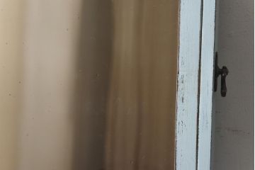アンティーク雑貨　フランスアンティーク　シックな雰囲気の引き出し付きペイントミラー(ドレッサー、鏡台)