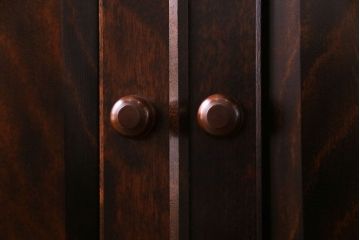 中古　松本民芸家具　#58型　お洒落な扉が印象的な食器棚(カップボード、収納棚)