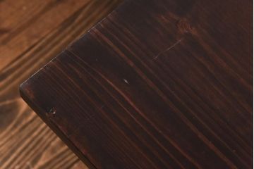 リメイク　ヒノキ材天板　古い鉄脚を合わせた小振りのテーブル(サイドテーブル、作業台、鉄脚テーブル)(1)