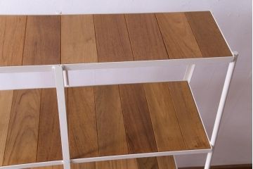 ラフジュ工房オリジナル　チーク無垢材　ペイント台形アイアンラック(飾り棚、陳列棚)