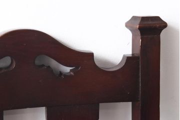 アンティーク家具　イギリスアンティーク　オーク材　クラシカルな佇まいが魅力のダイニングチェア(ワークチェア、椅子)