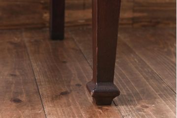 アンティーク家具　イギリスアンティーク　オーク材　クラシカルな佇まいが魅力のダイニングチェア(ワークチェア、椅子)