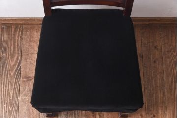 アンティーク家具　イギリスアンティーク　オーク材　クラシカルな佇まいが魅力のダイニングチェア(ワークチェア、椅子)(1)