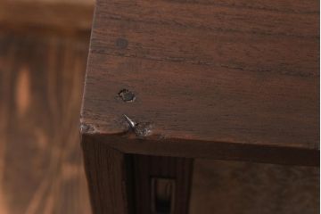 レトロ家具　昭和レトロ　桐材　鉄脚付き　結霜ガラスが品の良いタンスローボード(収納棚、リビングボード)