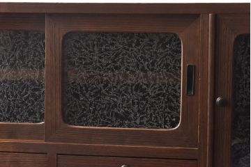 レトロ家具　昭和レトロ　桐材　鉄脚付き　結霜ガラスが品の良いタンスローボード(収納棚、リビングボード)