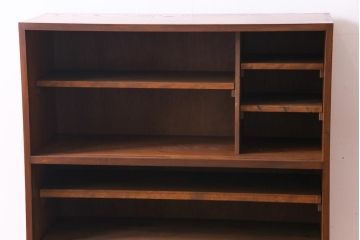 レトロ家具　昭和レトロ　リメイク　懐かしさ感じる鉄脚付キャビネット(戸棚、収納棚)