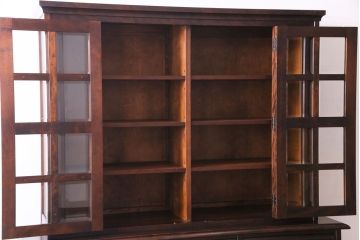 中古美品　北海道民芸家具　シックな雰囲気漂う大きな重ね食器棚(カップボード、収納棚)(2)