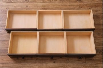 中古美品　北海道民芸家具　シックな雰囲気漂う大きな重ね食器棚(カップボード、収納棚)(2)