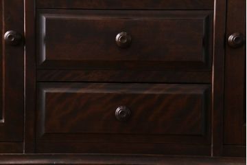 中古美品　北海道民芸家具　シックな雰囲気漂う大きな重ね食器棚(カップボード、収納棚)(2)