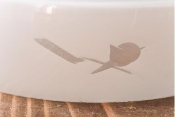 昭和レトロ　愛らしい鳥の透かし柄が魅力的なシェード(天井照明、電笠)