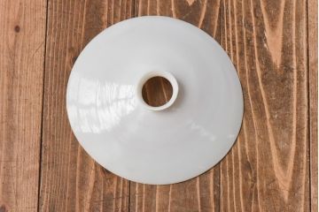 昭和期　素朴な味わいが魅力的な平笠シェード(天井照明、電笠)(1)