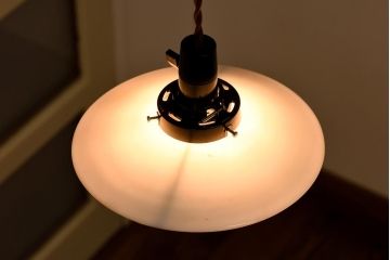 昭和期　素朴な味わいが魅力的な平笠シェード(天井照明、電笠)(2)