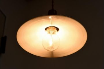 昭和期　素朴な味わいが魅力的な平笠シェード(天井照明、電笠)(2)