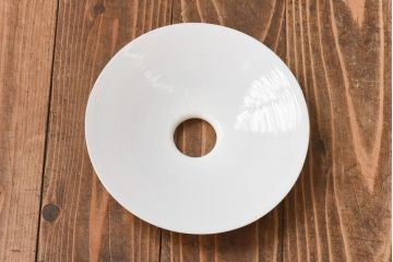 昔懐かしい白い平笠シェードの吊り下げ照明(天井照明、電笠)(2)