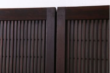和製アンティーク　板ガラス裏障子留め　花模様ガラス入り　上品な佇まいのレトロな格子戸3枚セット(ガラス帯戸、引き戸、建具)