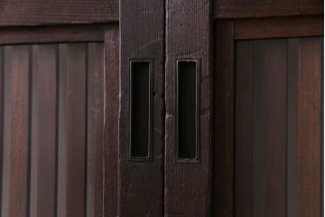 昭和期　板ガラス裏障子留め　ガラスから透ける縦桟が美しい格子戸(ガラス帯戸、仕切り戸、引き戸、建具)2枚組