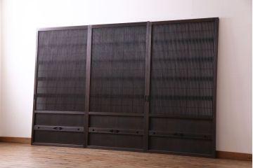 極上品　板ガラス裏障子留め　品の良い意匠が施された万本格子戸(仕切り戸、引き戸、建具)3枚組