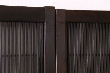 極上品　板ガラス裏障子留め　品の良い意匠が施された万本格子戸(仕切り戸、引き戸、建具)3枚組