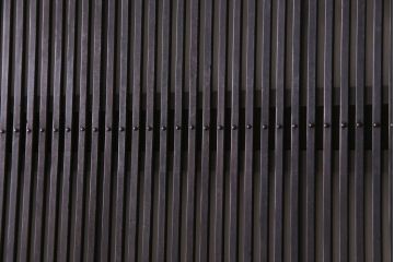 極上品　板ガラス裏障子留め　品の良い意匠が施された万本格子戸(仕切り戸、引き戸、建具)3枚組