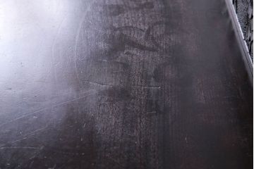 ヴィンテージ家具　ビンテージ　伝統工芸　軽井沢彫り　繊細な彫りが豪華さを演出するチェスト(サイドボード、収納棚)