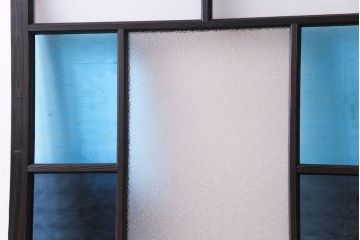 大正ロマン　鮮やかな色ガラスとモダンな桟のデザインが魅力のガラス戸(窓、サッシ)2枚組
