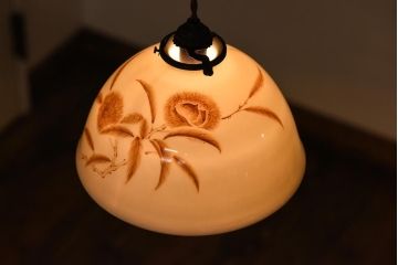 オールドノリタケ・則武(日陶)　栗の図が描かれた味わいのあるシェード(電笠、天井照明)