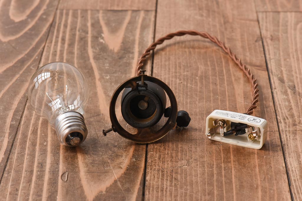 オールドノリタケ・則武(日陶)　ポピー(芥子)　照らすと透ける模様が魅力の電笠(天井照明、シェード)(2)