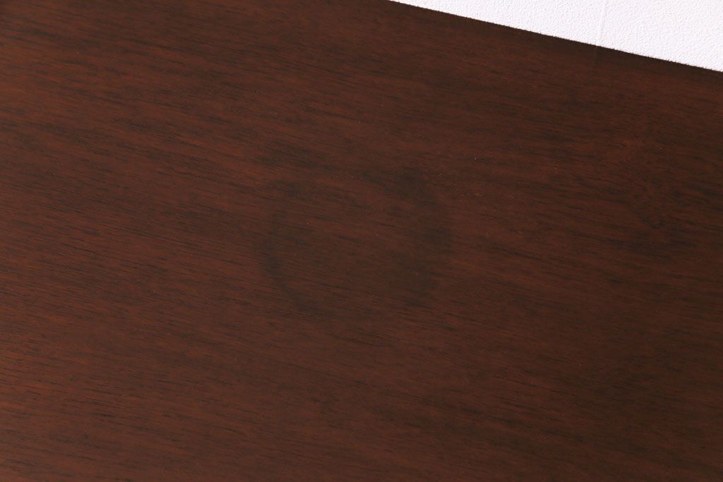 北欧ヴィンテージ家具　チーク材　個性的なデザインが目を惹くサイドボード(サイドキャビネット、リビングボード、ビンテージ)