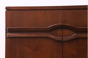 北欧ヴィンテージ家具　チーク材　個性的なデザインが目を惹くサイドボード(サイドキャビネット、リビングボード、ビンテージ)