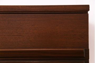 北欧ヴィンテージ家具　チーク材　個性的なデザインが目を惹くサイドボード(サイドキャビネット、リビングボード、ビンテージ)