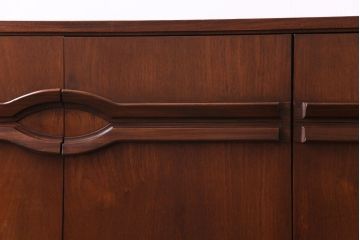 北欧ヴィンテージ家具　チーク材　個性的なデザインが目を惹くサイドボード(サイドキャビネット、リビングボード、ビンテージ)