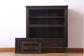 アンティーク家具　和製アンティーク　明治期　脚付き　三尺　味わいある佇まいの水屋箪笥サイドボード(収納棚、食器棚)