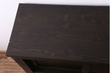 アンティーク家具　和製アンティーク　明治期　脚付き　三尺　味わいある佇まいの水屋箪笥サイドボード(収納棚、食器棚)