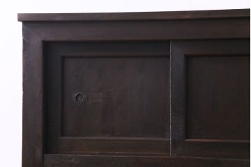 アンティーク家具　和製アンティーク　明治期　脚付き　三尺　味わいある佇まいの水屋箪笥サイドボード(収納棚、食器棚)