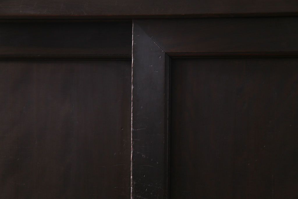 アンティーク家具　和製アンティーク　明治期　脚付き　三尺　味わいある佇まいの水屋箪笥サイドボード(収納棚、食器棚)