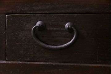 アンティーク家具　和製アンティーク　明治期　脚付き　三尺　味わいある佇まいの水屋箪笥サイドボード(収納棚、食器棚)