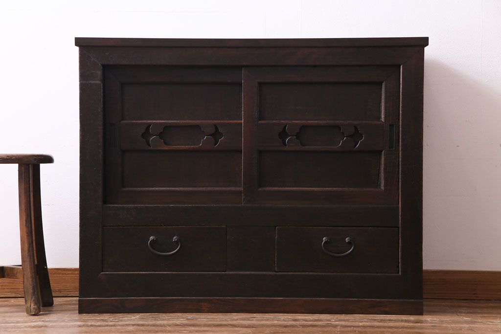 アンティーク家具　和製アンティーク　明治期　三尺　古いヒノキ材が味わい深い水屋箪笥サイドボード(収納棚、食器棚)