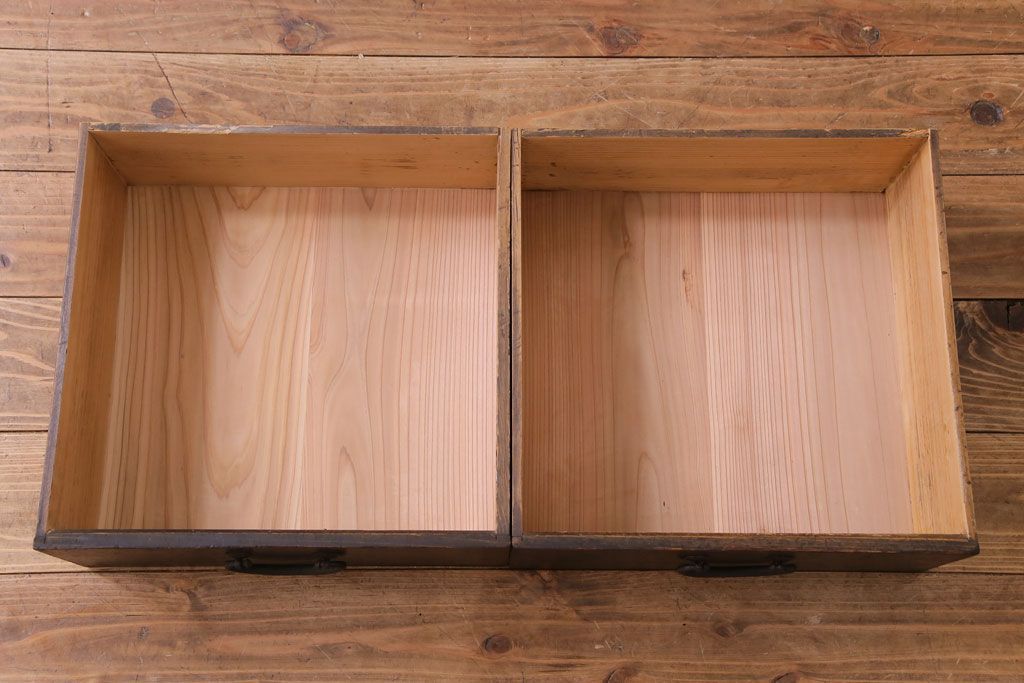 アンティーク家具　和製アンティーク　明治期　三尺　古いヒノキ材が味わい深い水屋箪笥サイドボード(収納棚、食器棚)