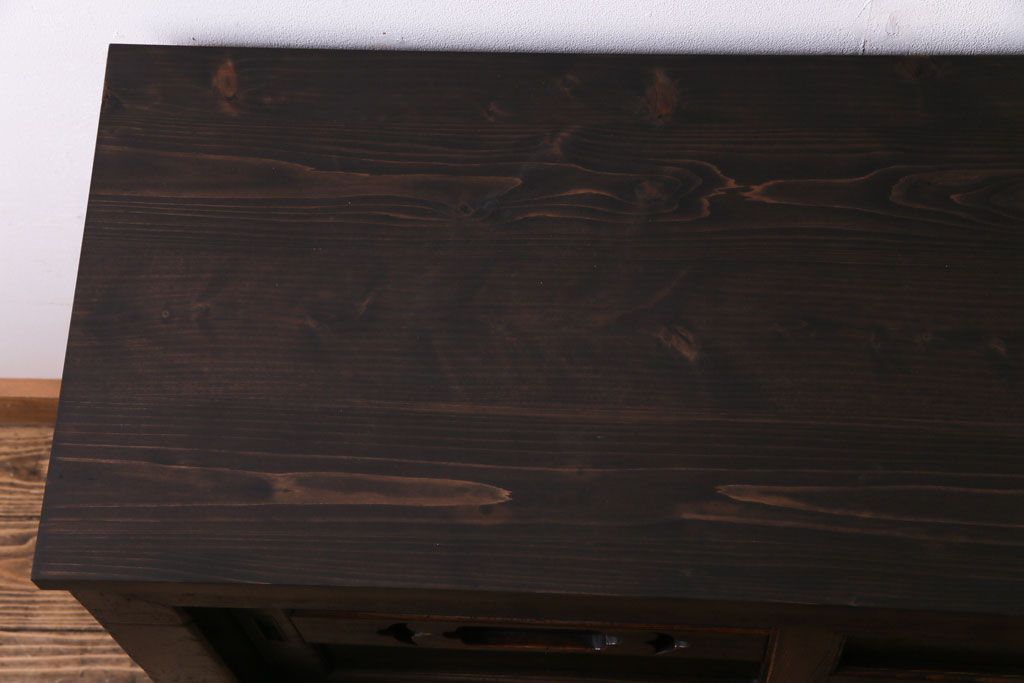 アンティーク家具　和製アンティーク　明治期　三尺　古いヒノキ材が味わい深い水屋箪笥サイドボード(収納棚、食器棚)