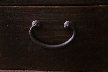 アンティーク家具　和製アンティーク　明治期　三尺　古いヒノキ材が味わい深い水屋箪笥サイドボード(収納棚、食器棚)