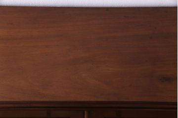 アンティーク家具　イギリスアンティーク　マホガニー材　上品さが漂うシンプルな本箱(飾り棚、キャビネット)