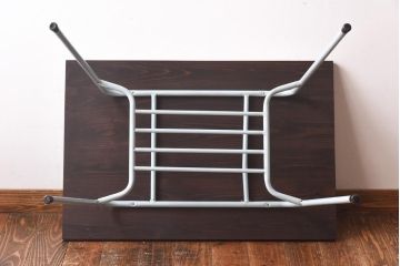 アンティーク家具　ヒノキ材製天板　淡いペイントカラーのアイアンテーブル(作業台、カフェテーブル)